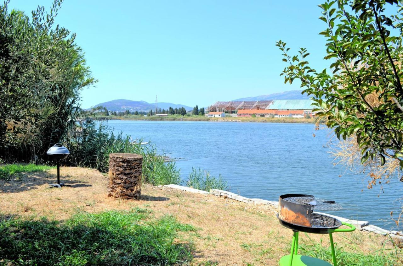 Riverside Apartments Chiara Ulcinj Bagian luar foto
