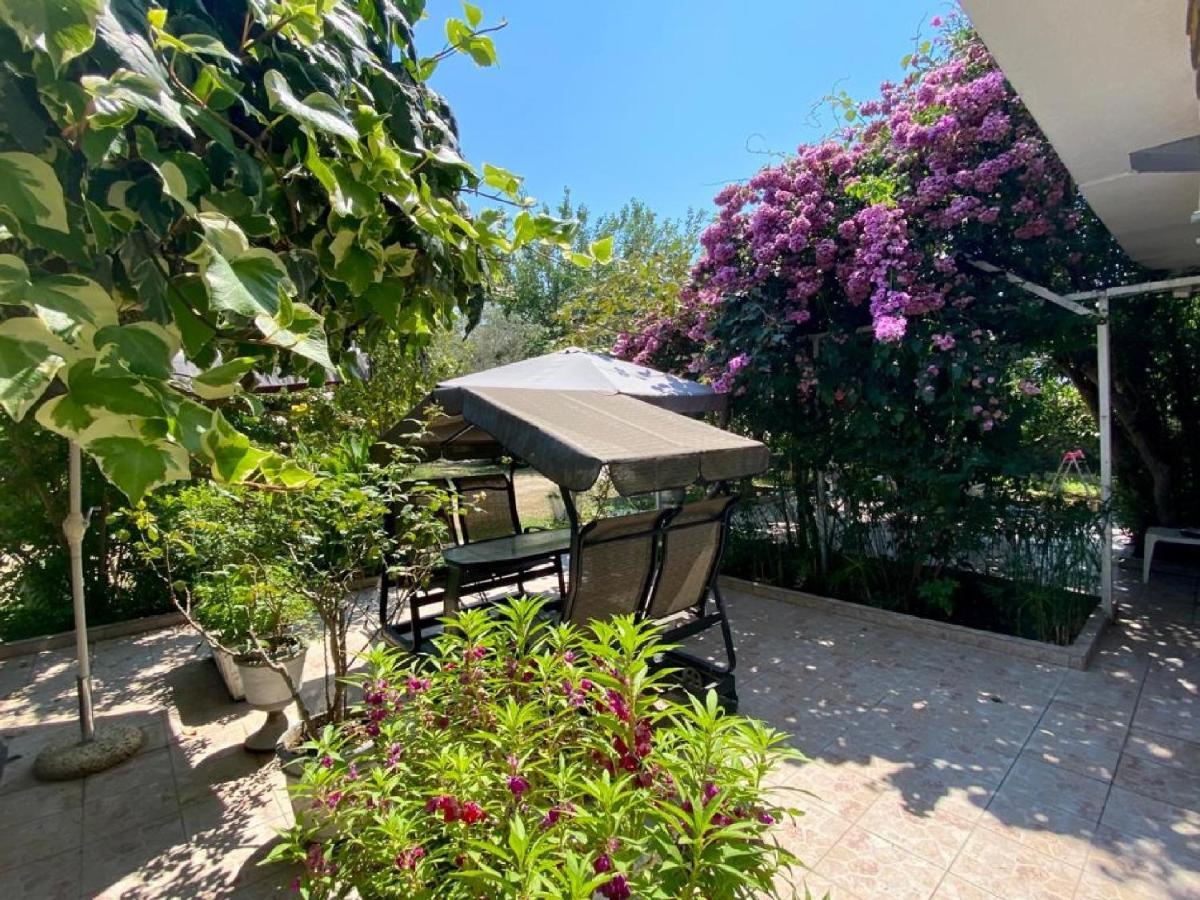 Riverside Apartments Chiara Ulcinj Bagian luar foto